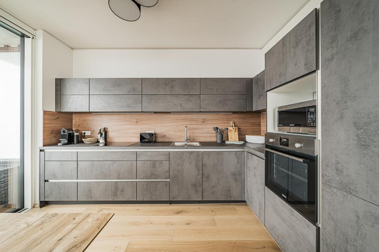 Diamondview Luxury Apartments וינה מראה חיצוני תמונה